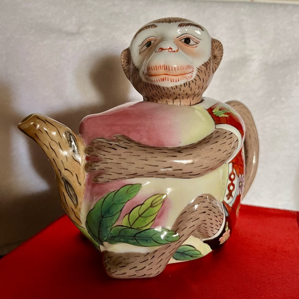 Vintage Andrea by Sadek Chinoiserie Red Floral Tea Pot with Lid ( Head )